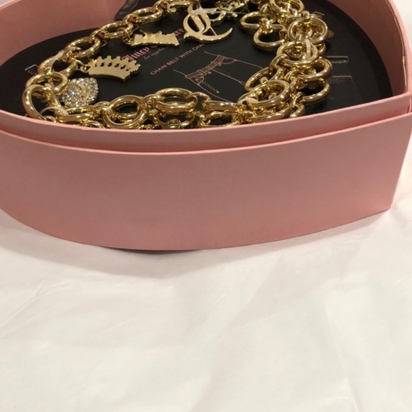 Juicy Couture gold plated chain belt with charms in pink heart shaped box nrw - Picture 11 of 16